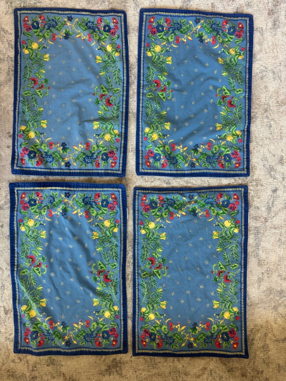 Williams Sonoma Provence placements set of 4 blue red 20 x 14.5 French inspired